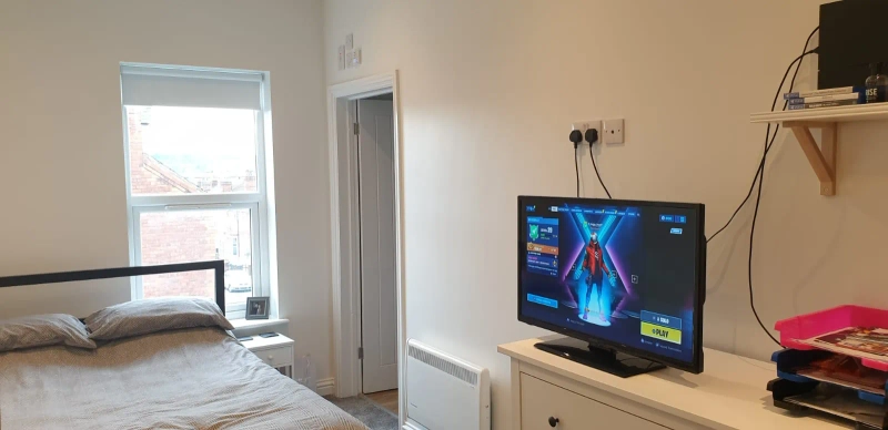 Flat 5, 143 Monks Road, - 1 Bed - Thumbnail 6